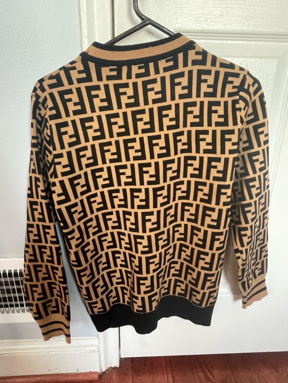 Fendi Black and Tan FF Logo Crewneck Sweater - Picture 5 of 5